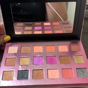 Eyeshadow Palette
